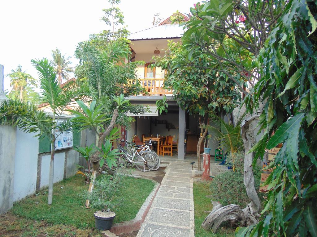 Santigi Homestay Gili Air Bagian luar foto